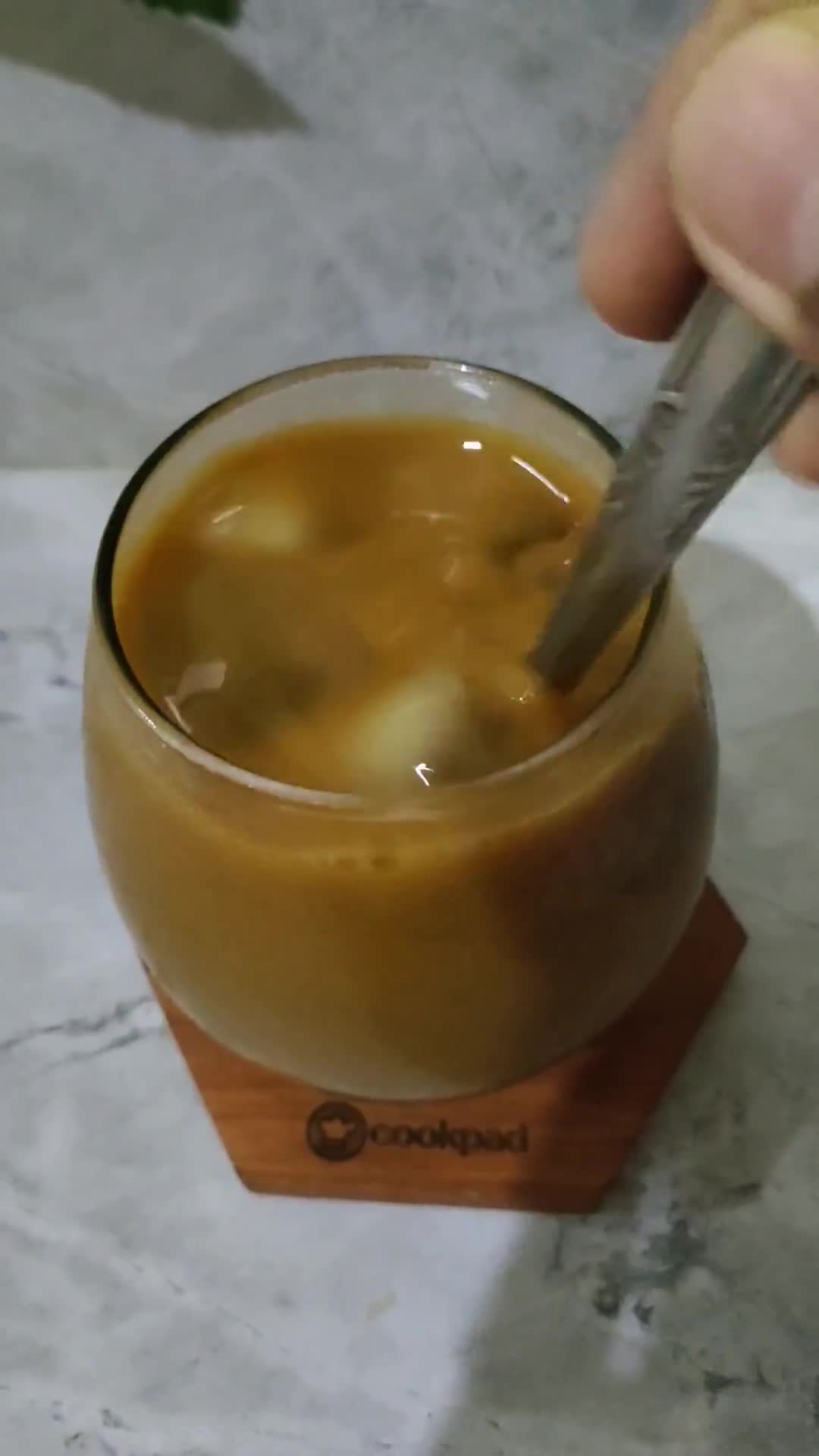 Foto langkah ke 5 dari resep Kunyit Asem Latte.