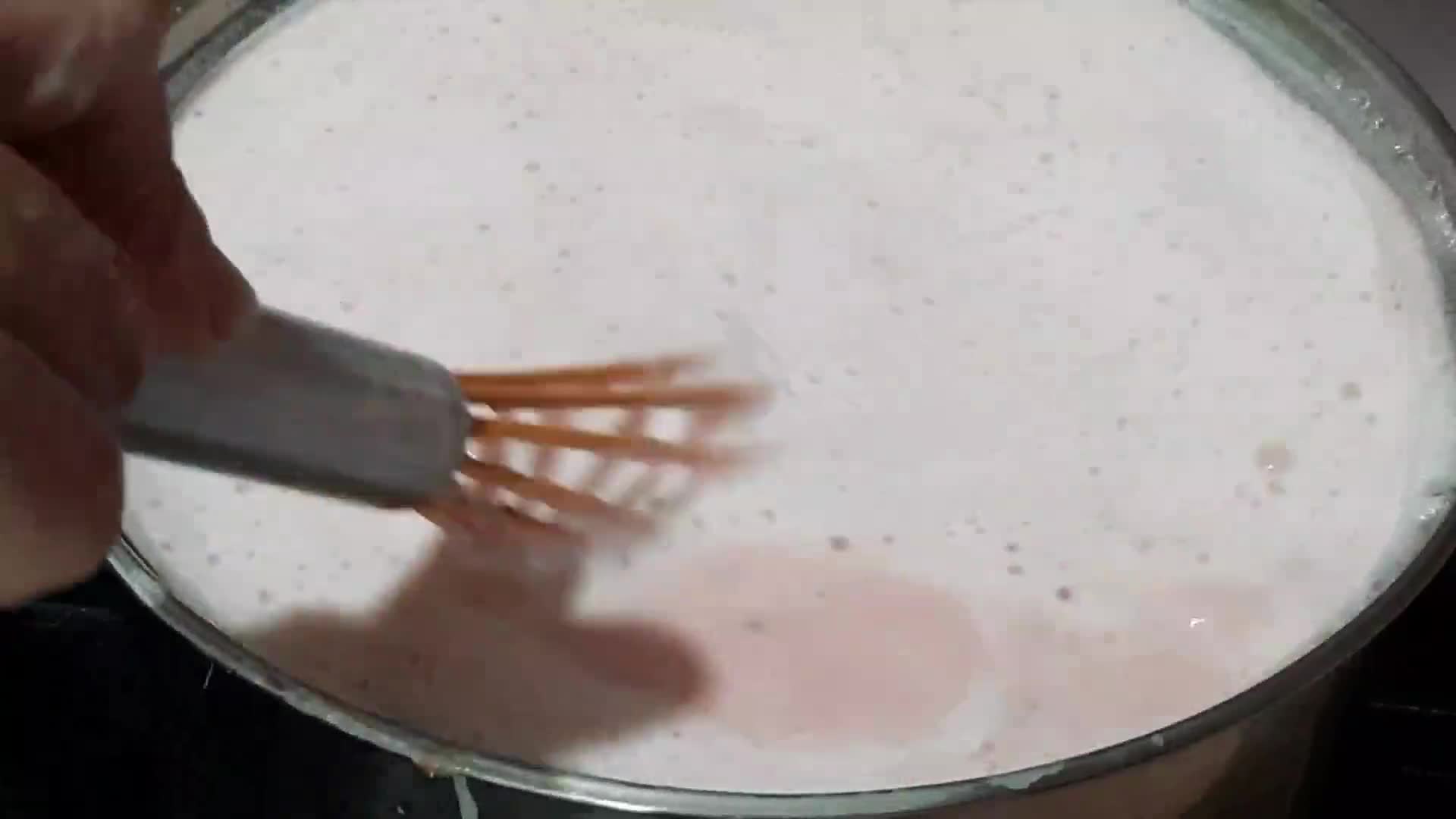 Foto langkah ke 1 dari resep Silky puding stroberi.