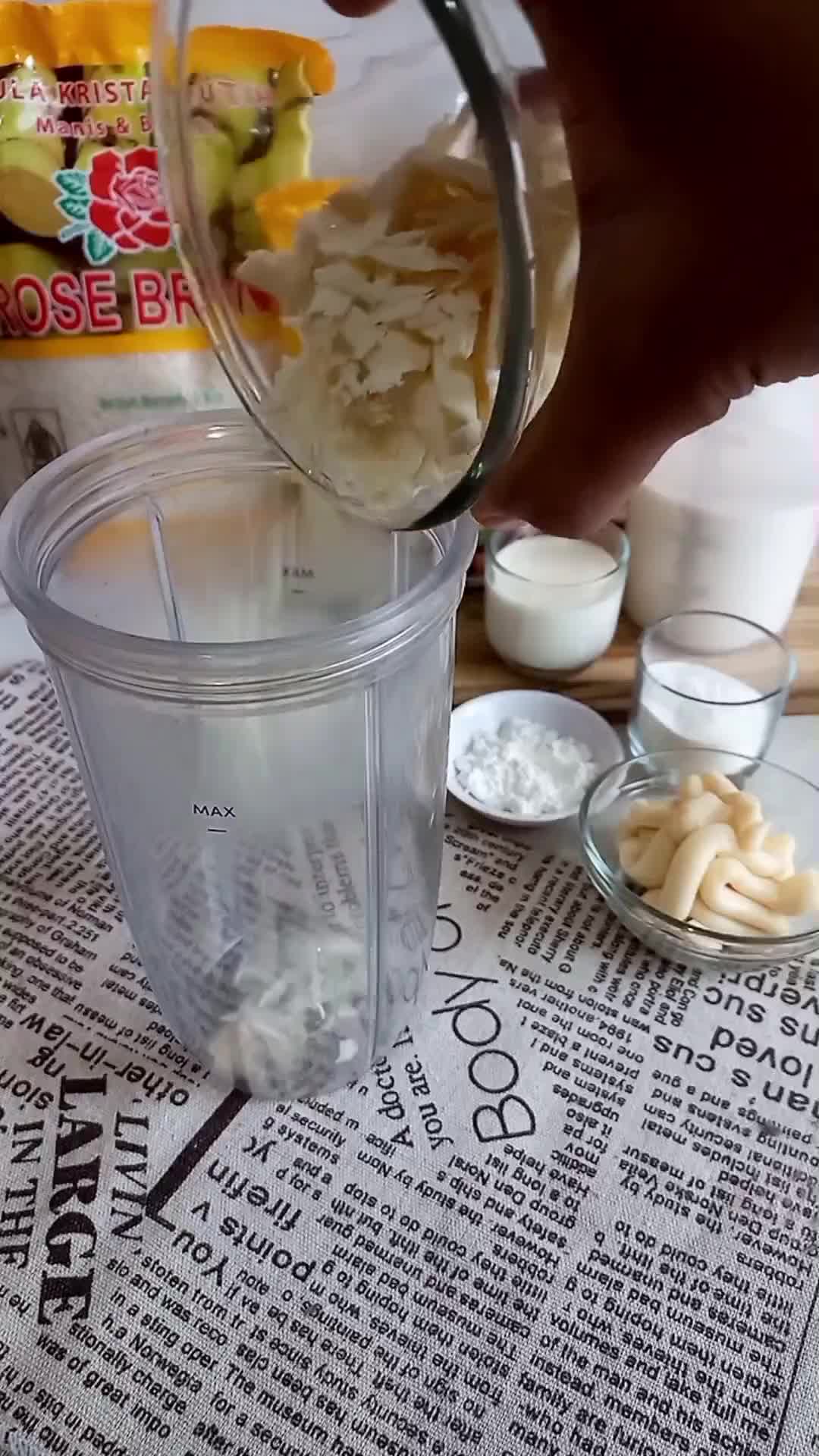 Foto langkah ke 4 dari resep Cake Ketagih Tanpa Terigu, no mixer no oven.