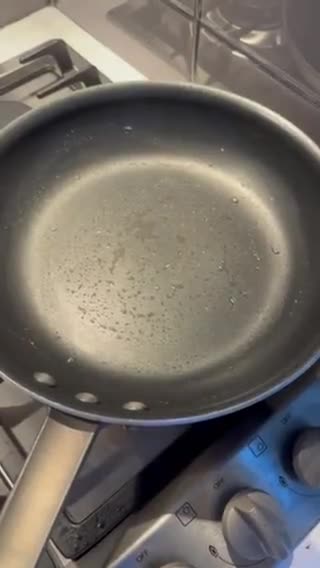A picture of step 2 of Ricotta Egg Scramble.