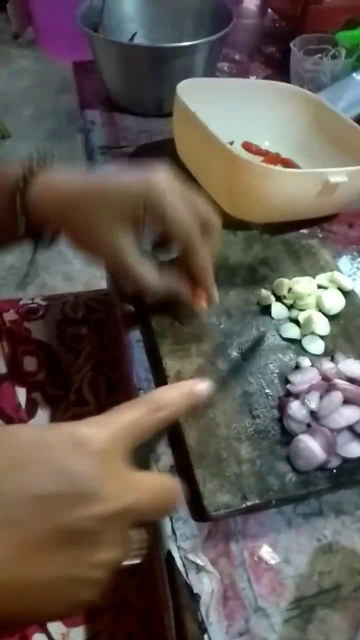 Foto langkah ke 2 dari resep Tumis cecek sapi simple sekali.