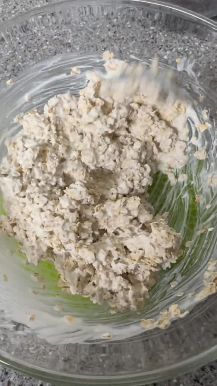 Foto del passaggio 1 della ricetta Torta d'Avena, con Noci Mele e Carote