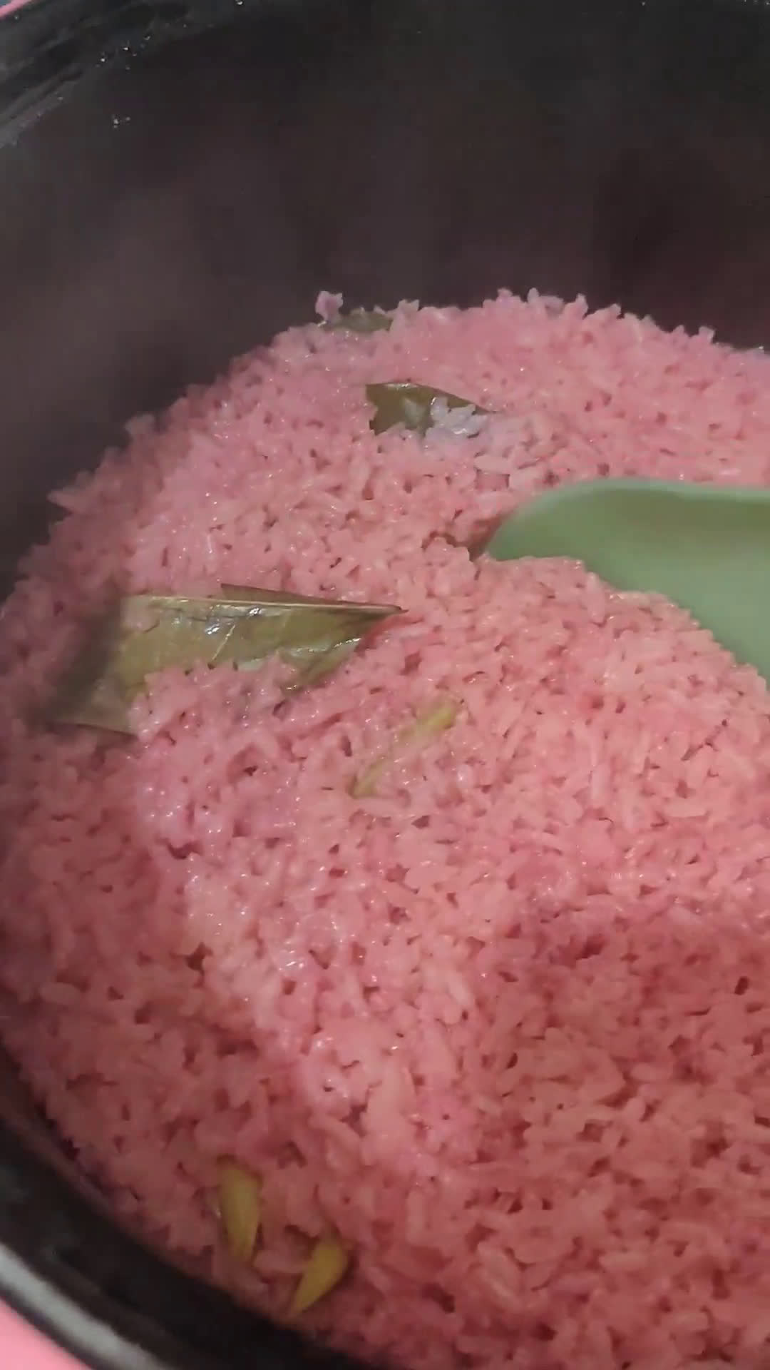 Foto langkah ke 4 dari resep Tumpeng Mini Pinky.