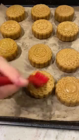 Hình bước làm 11 của món Bánh nướng Trung Thu 🥮 Homemade mooncake