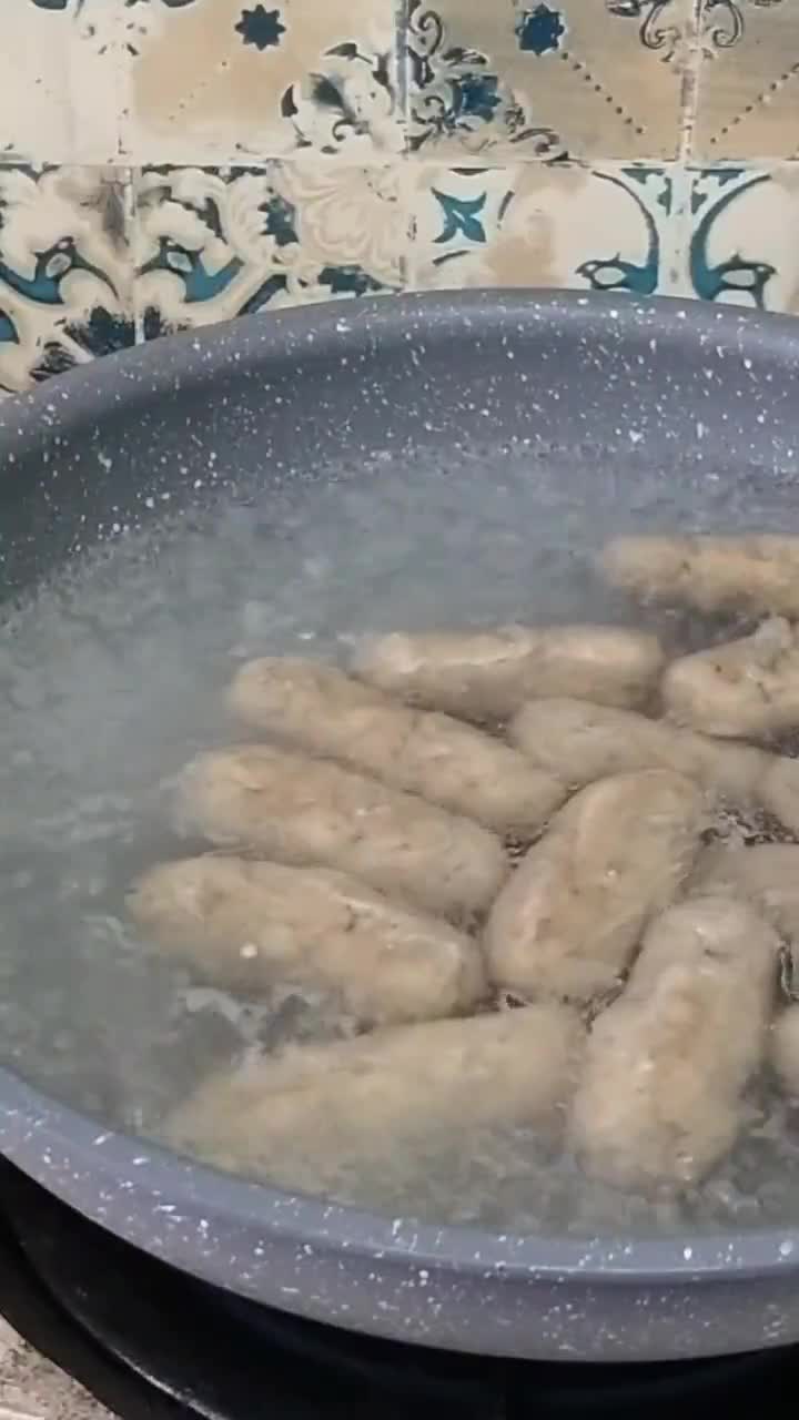 Gambar langkah 3 resipi Keropok lekor homemade.