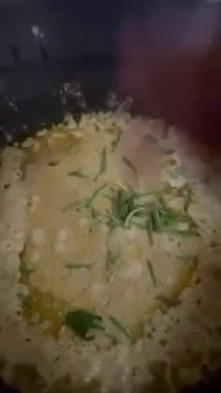 Gambar langkah 3 resipi Rendang Pegaga dan Kerang.