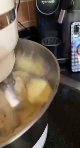 صورة لخطوة 2 من وصفة دونات محشيه
