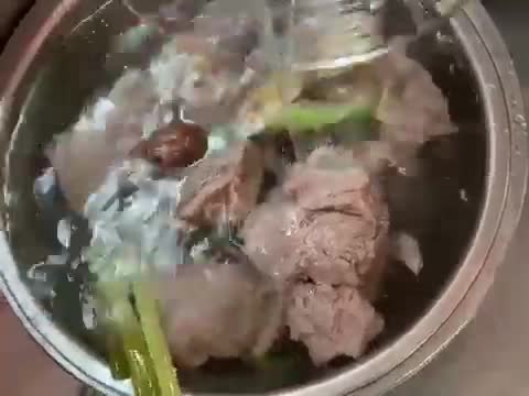 燉牛腩のhida鮪魚🍅番茄醬的食譜步驟1照片