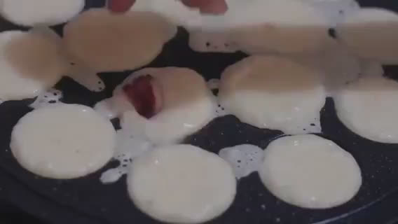 Foto langkah ke 2 dari resep Takoyaki (たこ焼き).