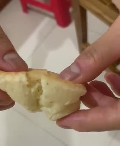Foto langkah ke 5 dari resep Brazilian Cheese Bread (Pão de Queijo) Gluten Free No Mixer.
