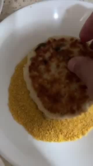 Gambar langkah 3 resipi Burger Ayam Krispi.