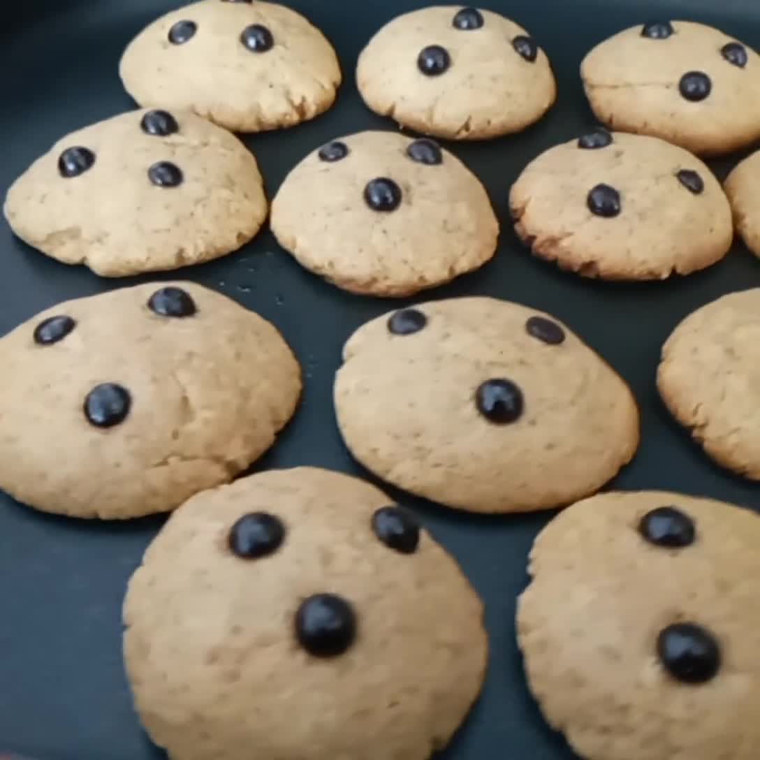 Foto langkah ke 5 dari resep Chocolate Tea Cookies.