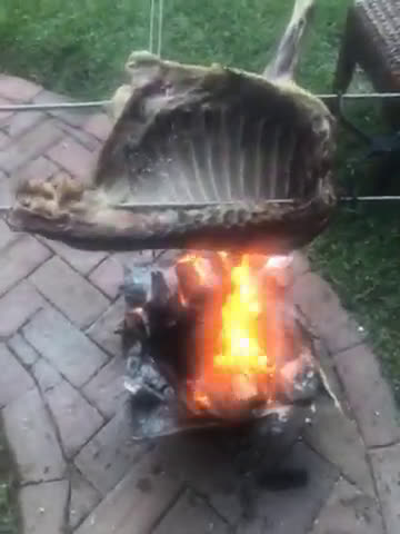 Foto del paso 4 de la receta: Cordero al palo