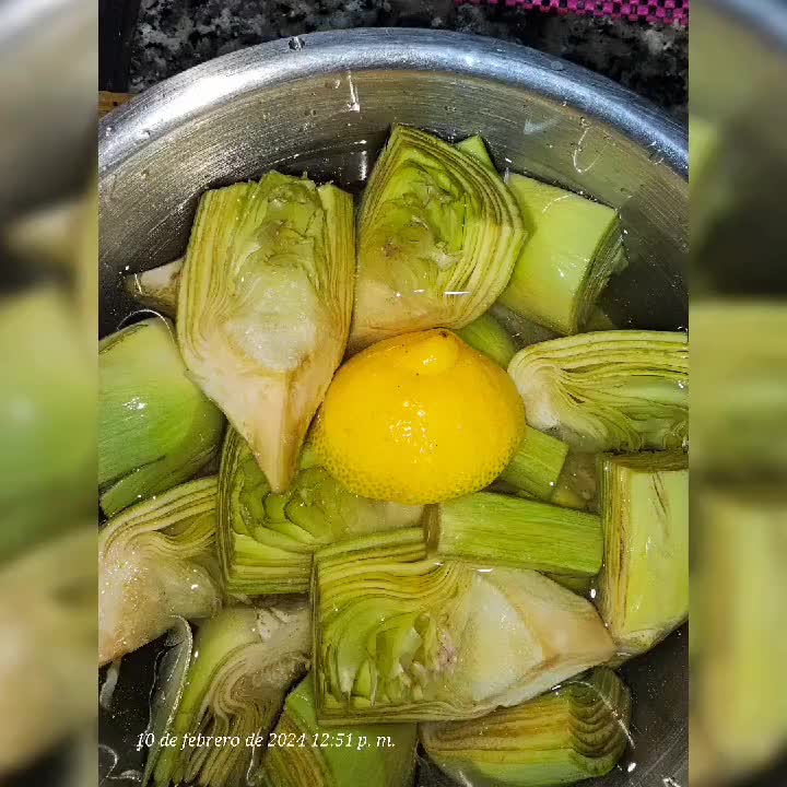 Foto del paso 10 de la receta: Guiso de alcachofas con salsa de tinta de sepia