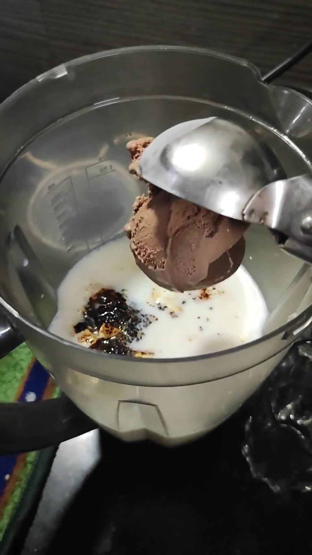 हर्षे कोल्ड कॉफ़ी रेसिपी चरण 3 फोटो