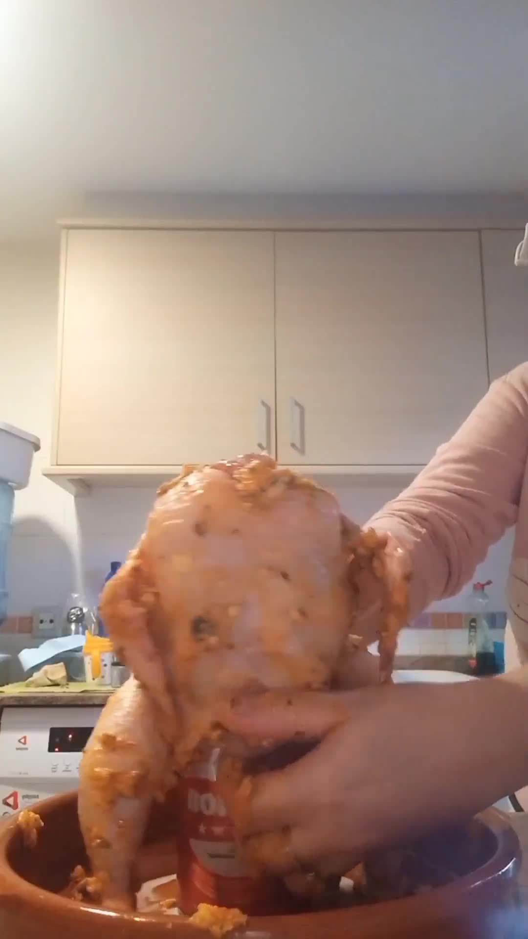 Foto del paso 2 de la receta: Pollo sentado en cerveza 🍺