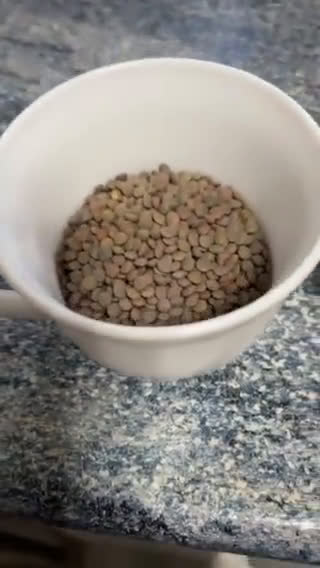 Foto del paso 1 de la receta: Albóndigas de quinoa y lentejas