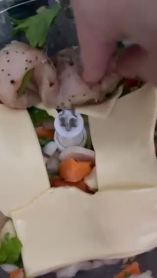Gambar langkah 2 resipi Homemade sosej ayam.