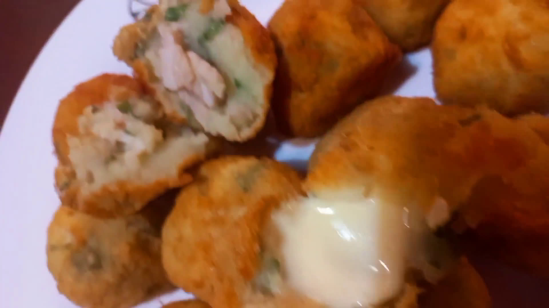Foto del paso 7 de la receta: 🥔Bombas de Papa🥔 (Relleno de Queso)🧀