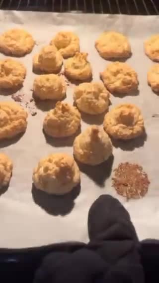 صورة لخطوة 6 من وصفة اقراص جوز الهند 🥥