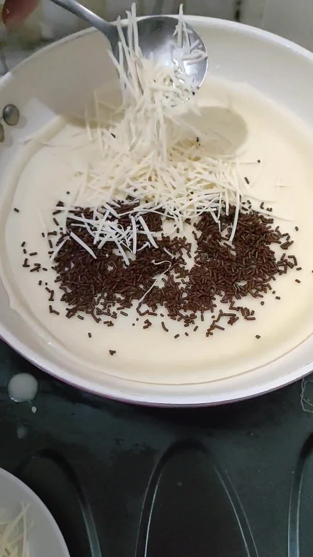 Foto langkah ke 3 dari resep Crispy Crepes.