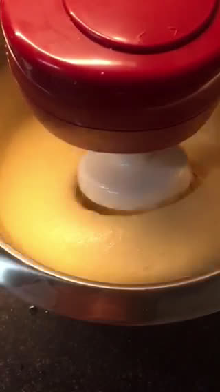 Foto del paso 3 de la receta: Coca de San Juan de la yaya Rosario 🎆🌄