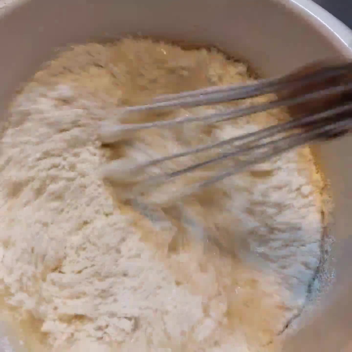 Foto del paso 2 de la receta: Waffles veganos fáciles