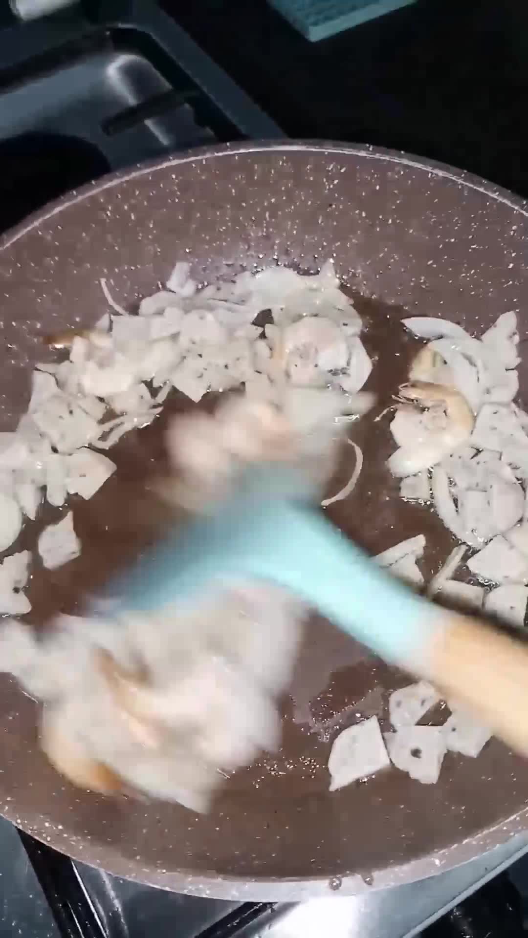 Foto langkah ke 1 dari resep Mie Goreng Udang.