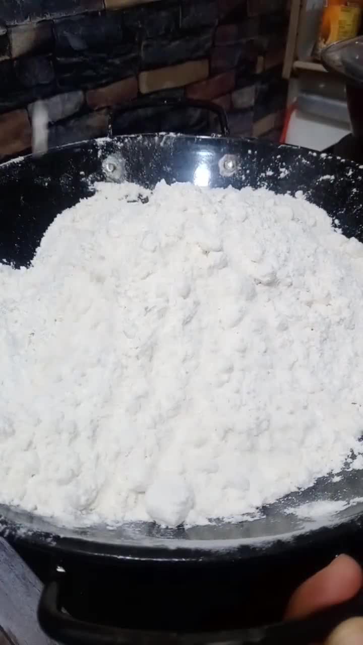 Gambar langkah 2 resipi Biskut Makmur.