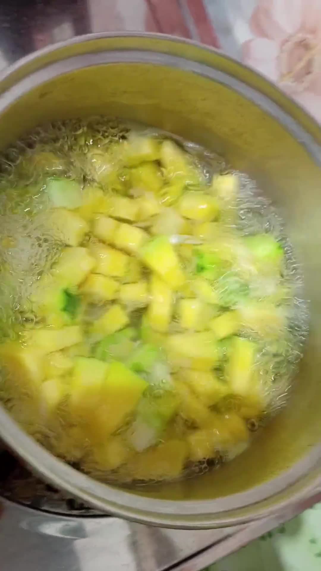 Foto langkah ke 4 dari resep Sayuran Bening.