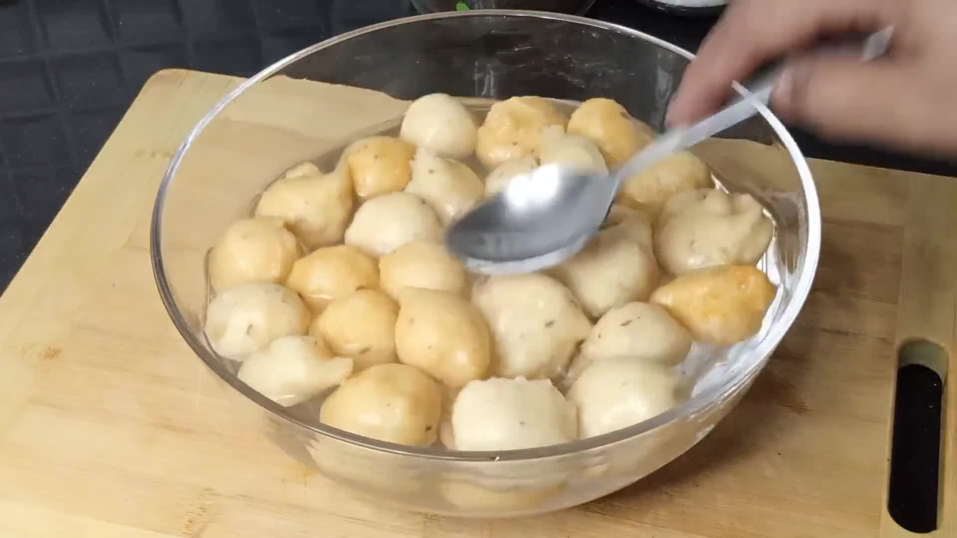 A picture of step 6 of Super soft dahi bhalla (iftar special).