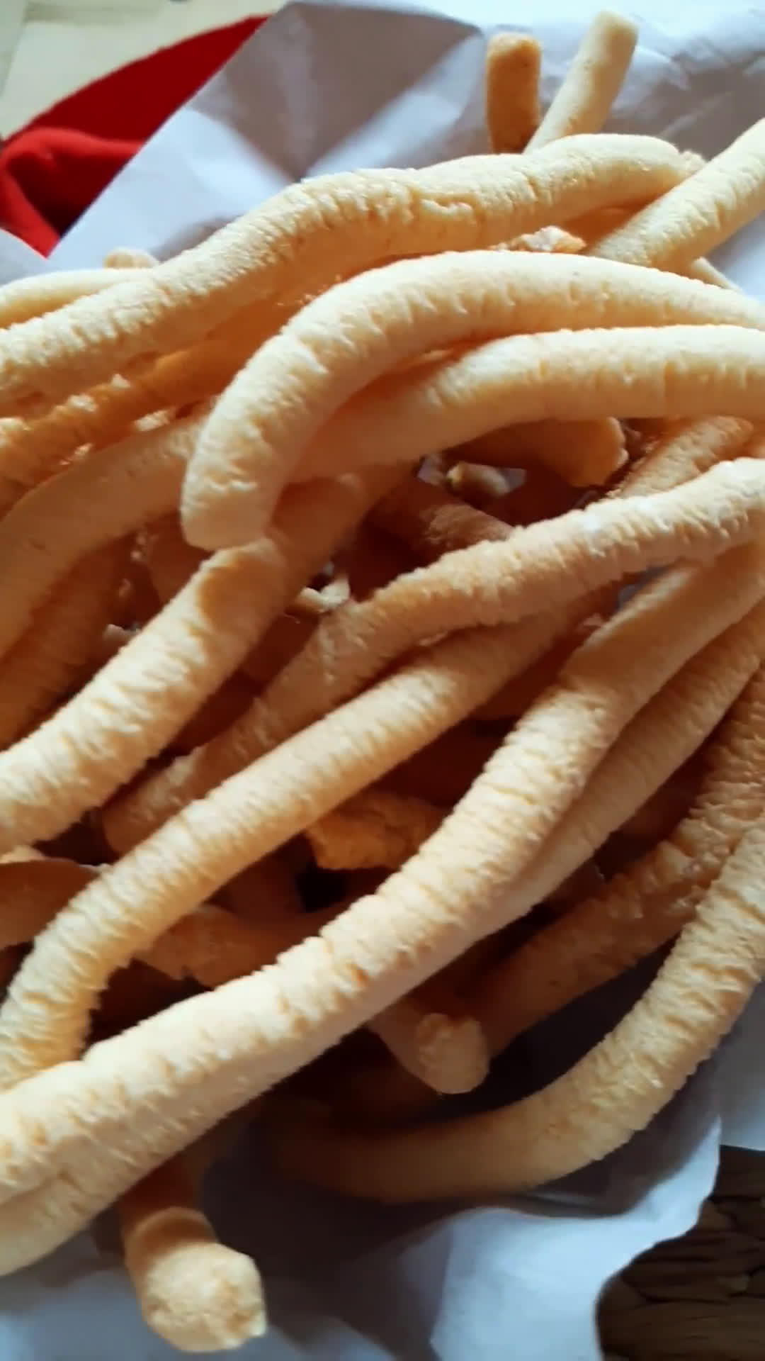 Foto langkah ke 7 dari resep Kue Ulat Sutra.