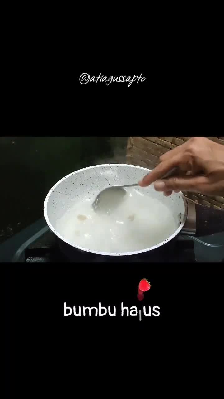 Foto langkah ke 2 dari resep Soup Tahu daun kelor (590).