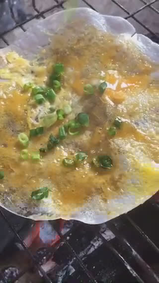รูปขั้นตอนการทำที่ 3 ของ พิซซ่าเวียดนามเตาถ่าน🍕🌮