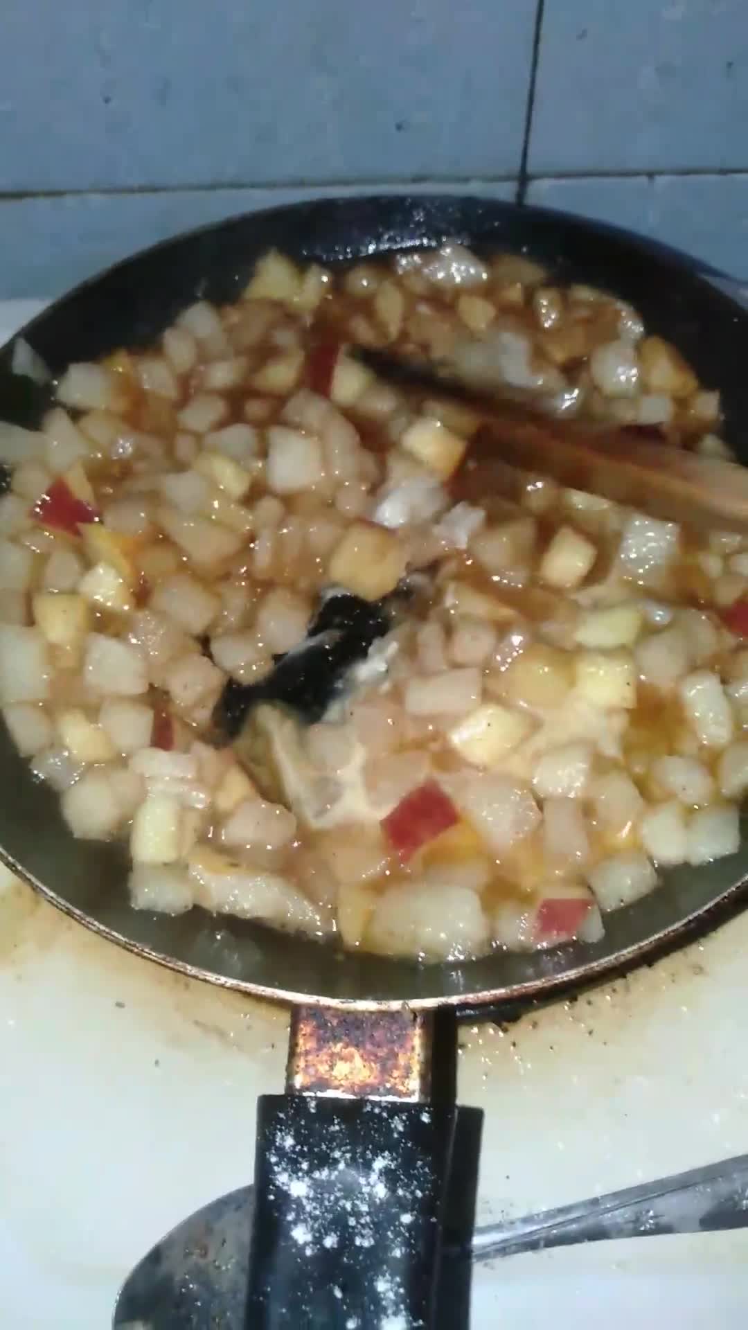 Foto langkah ke 1 dari resep Pie Apel Goreng.