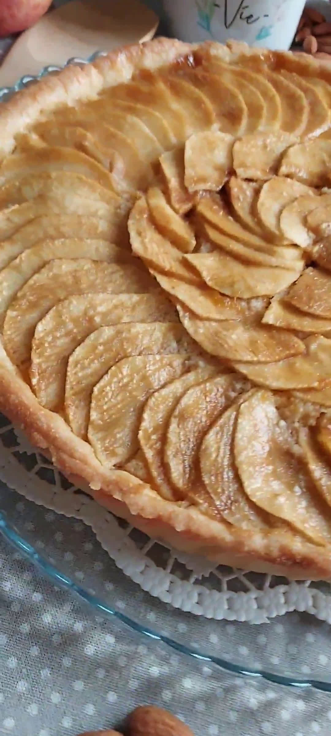 Une image de l'étape 7 de Tarte aux pommes à la crème d'amandes.