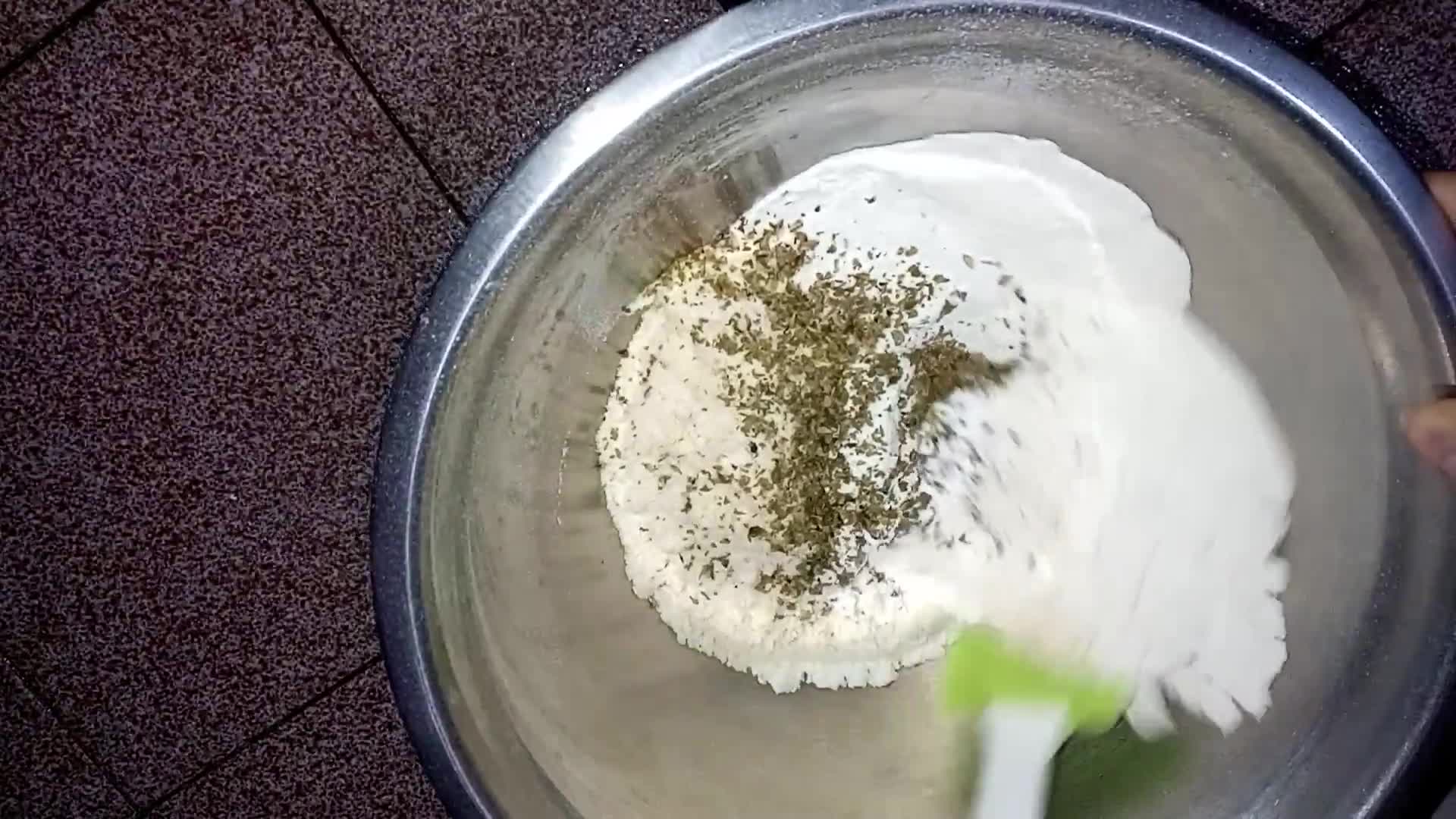 Foto del paso 2 de la receta: Galletitas de queso y aceitunas