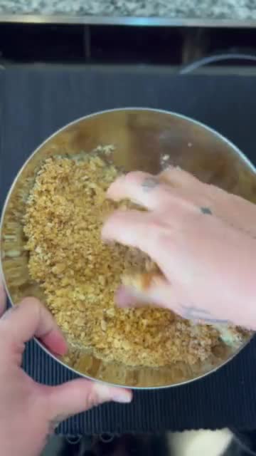 Foto del paso 2 de la receta: Tarta de queso de crema de pistacho