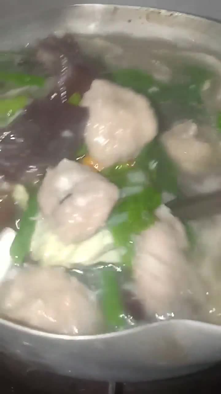 Foto langkah ke 2 dari resep Sayur SOP jamur 🍄#MamaAnna23🍄🧄.
