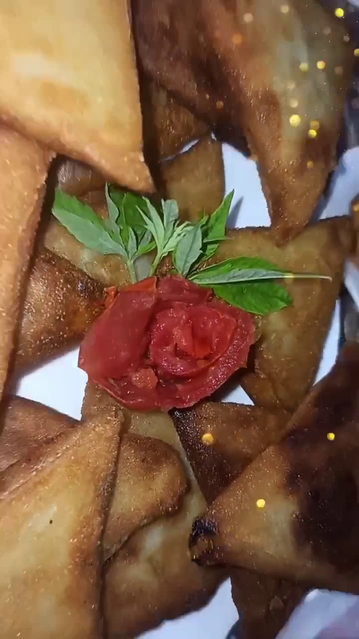صورة لخطوة 9 من وصفة بوراك جزائري على شكل مثلاثات 🥟 🇩🇿🇩🇿🇩🇿