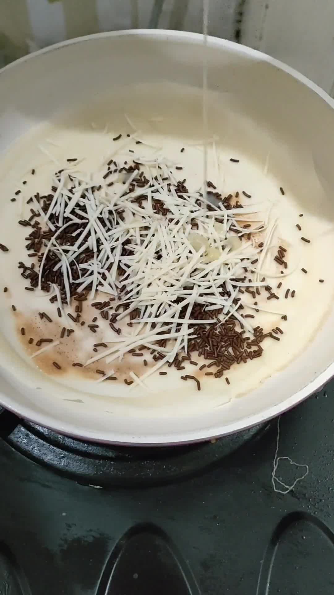 Foto langkah ke 3 dari resep Crispy Crepes.