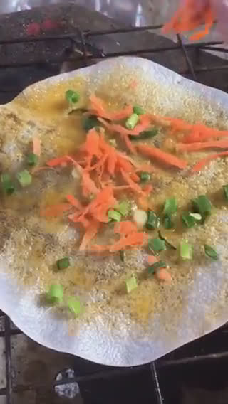 รูปขั้นตอนการทำที่ 3 ของ พิซซ่าเวียดนามเตาถ่าน🍕🌮