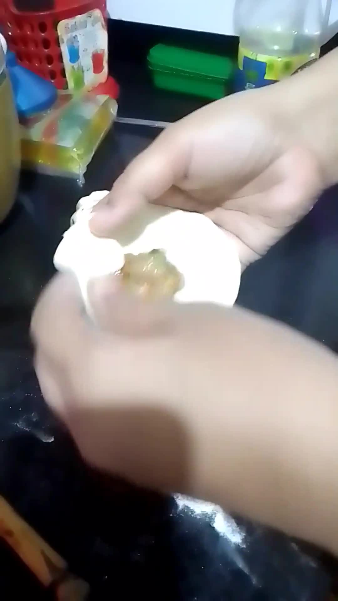 A picture of step 5 of Chicken Momos.