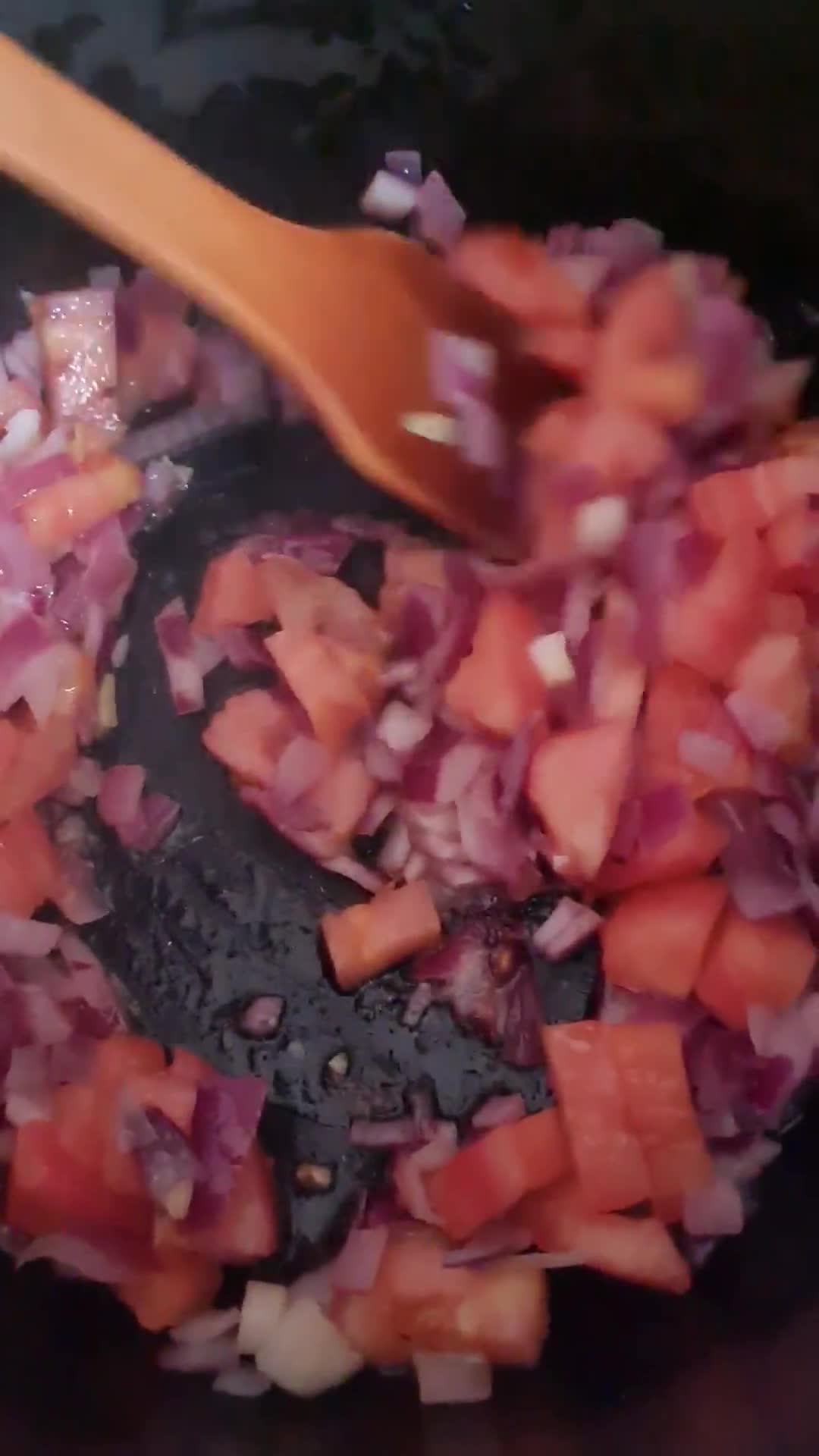 Foto del paso 2 de la receta: Sopa de remolacha 🫕 betabel