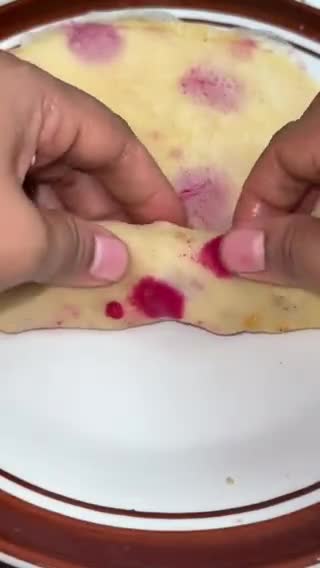 Foto langkah ke 6 dari resep Dadar Gulung Pisang Simple.