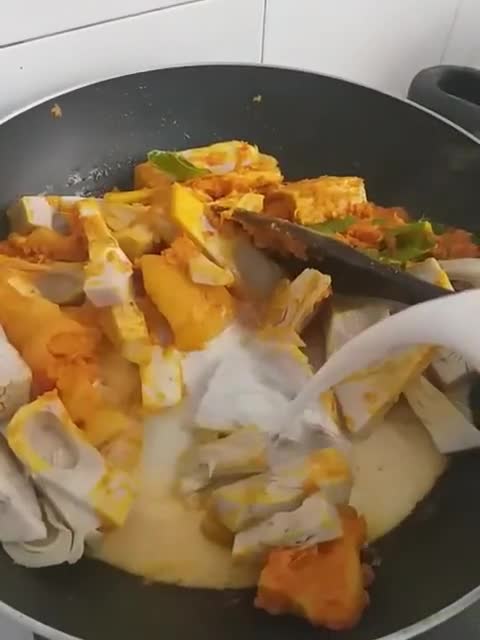 Foto langkah ke 5 dari resep 58. Gulai Kikil Nangka Muda.