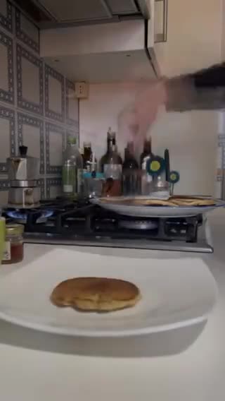 Foto del passaggio 1 della ricetta Pancakes cioccolato e miele 🥞🍫🍯
