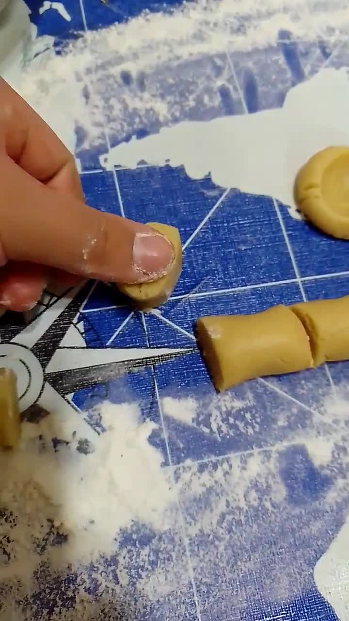 Foto del paso 4 de la receta: Pepas con dulce de manzana🍎