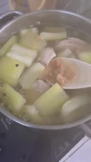 รูปขั้นตอนการทำที่ 2 ของ ไก่ต้มฟักมะนาวดอง สูตรตาโมทย์(พ่อเค้าเองแหละ)