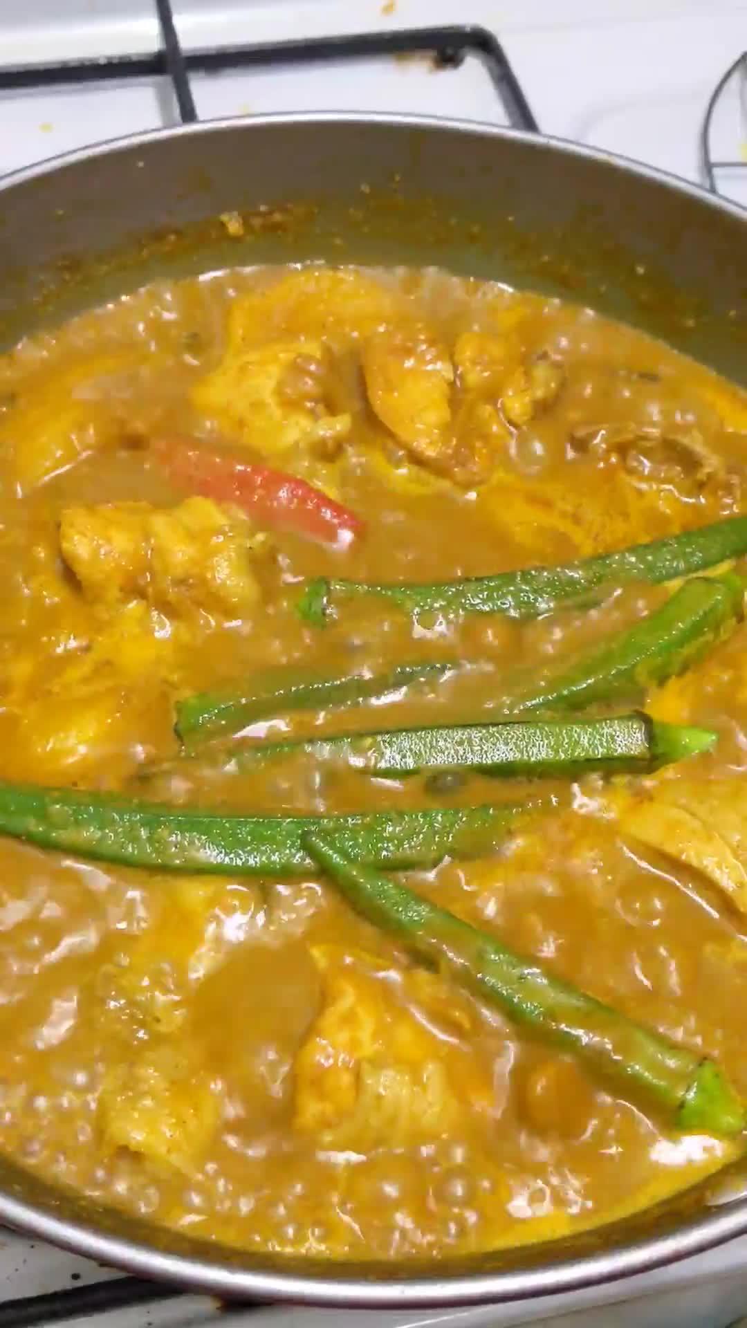 Gambar langkah 4 resipi Kari Ayam ALA Bangladesh.